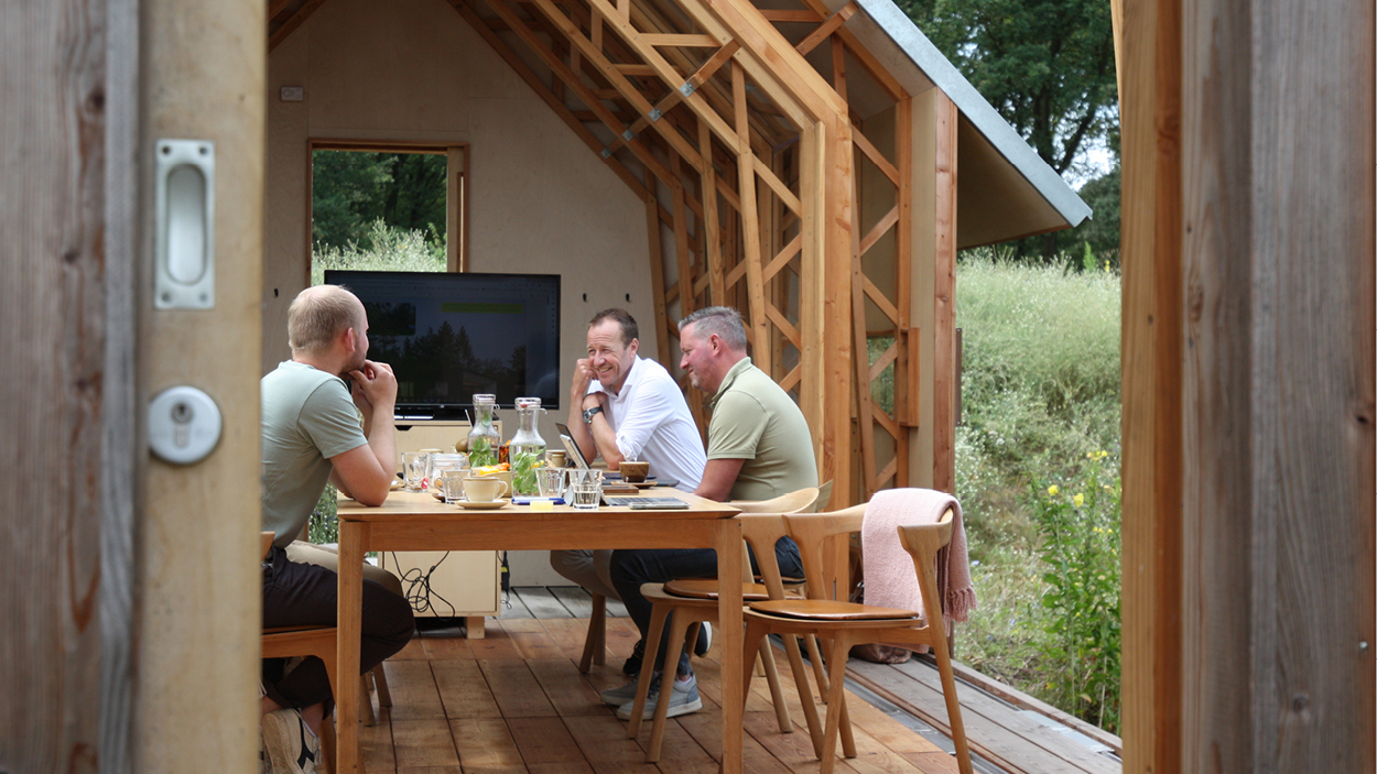 Opmaat_Wonen_Projectontwikkeling_Image_with_text_standaard_duurzamebouwers